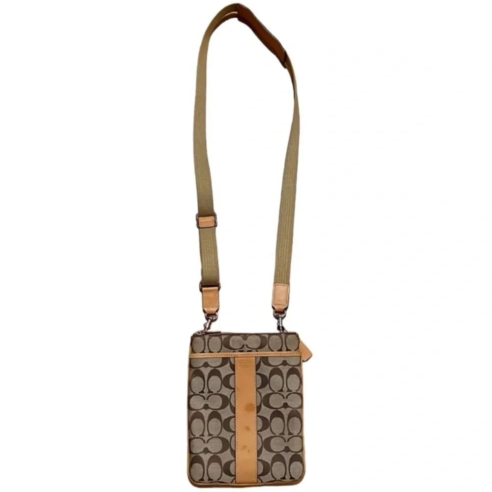 Coach Classic Crossbody bag
